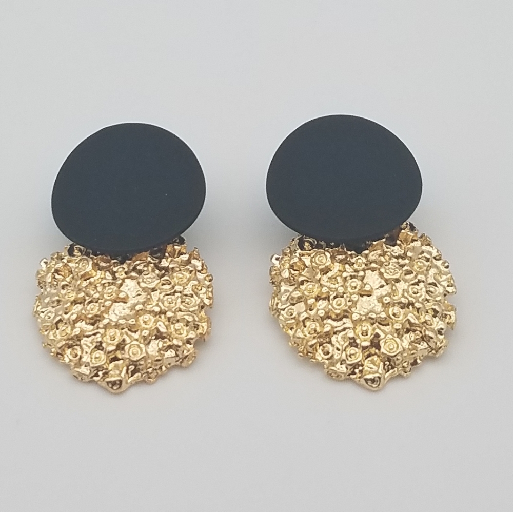 Black & Gold Stud Earrings (NWOT)